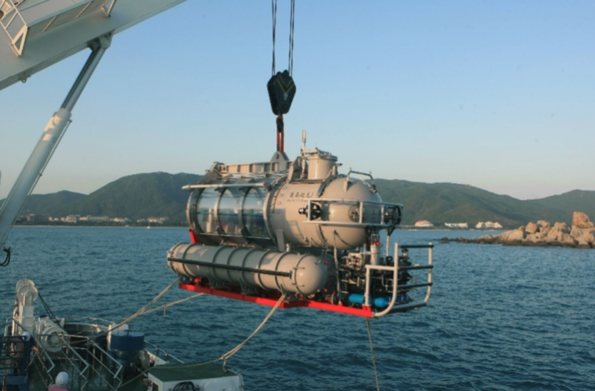 现在,全世界40多人去过深海一万米,其中27位是中国人休闲区蓝鸢梦想 - Www.slyday.coM 现在,全世界40多人去过深海一万米,其中27位是中国人休闲区蓝鸢梦想 - Www.slyday.coM