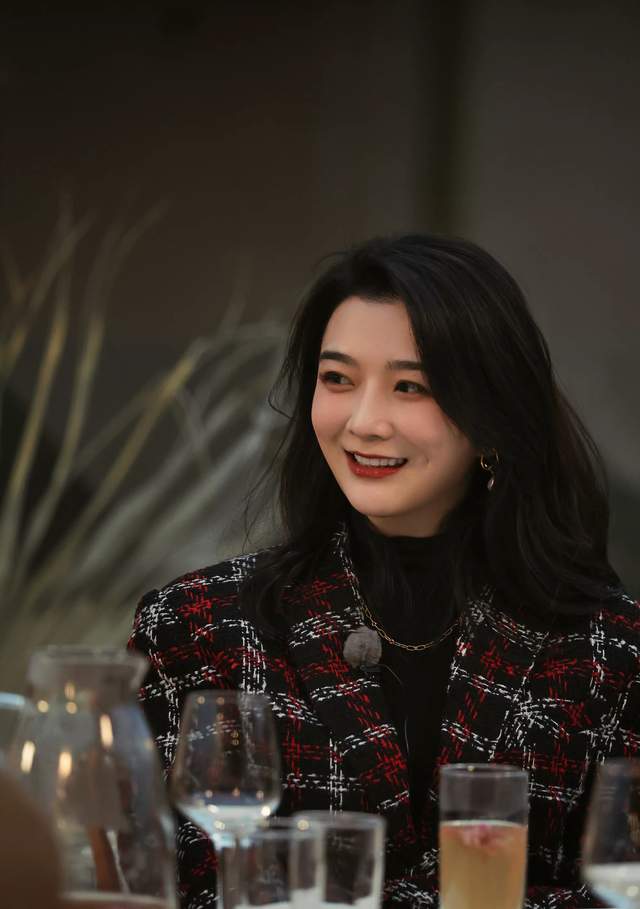 林承纬守在吴雅婷直播间陪到下播!自称姐夫,狂刷礼物,互动超甜休闲区蓝鸢梦想 - Www.slyday.coM 林承纬守在吴雅婷直播间陪到下播!自称姐夫,狂刷礼物,互动超甜休闲区蓝鸢梦想 - Www.slyday.coM