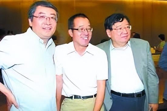 双语直播创世纪,走在崩溃边缘的俞敏洪,又一次踩准了时代的命门休闲区蓝鸢梦想 - Www.slyday.coM 双语直播创世纪,走在崩溃边缘的俞敏洪,又一次踩准了时代的命门休闲区蓝鸢梦想 - Www.slyday.coM