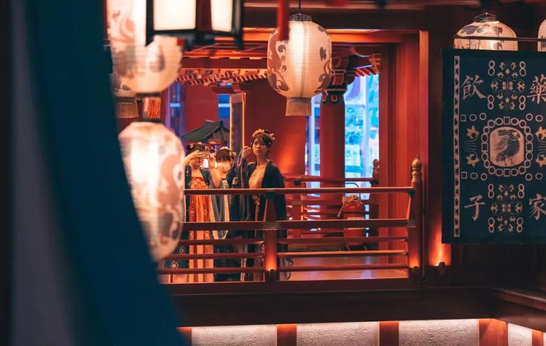 我去现实版长安十二时辰,和“杨贵妃”喝茶聊天休闲区蓝鸢梦想 - Www.slyday.coM 我去现实版长安十二时辰,和“杨贵妃”喝茶聊天休闲区蓝鸢梦想 - Www.slyday.coM