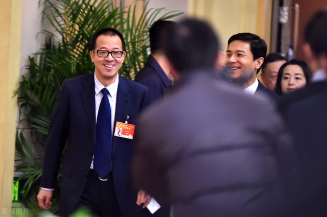 双语直播创世纪,走在崩溃边缘的俞敏洪,又一次踩准了时代的命门休闲区蓝鸢梦想 - Www.slyday.coM 双语直播创世纪,走在崩溃边缘的俞敏洪,又一次踩准了时代的命门休闲区蓝鸢梦想 - Www.slyday.coM