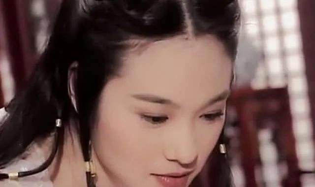 张瑞竹饰演怜星的时候已经31岁了,但是看起来却是满脸的胶原蛋白,她