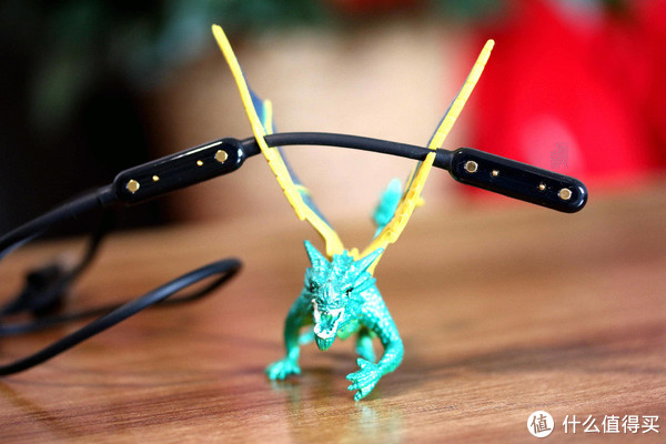 声阔智能眼镜 合二为一带来双倍快乐休闲区蓝鸢梦想 - Www.slyday.coM 声阔智能眼镜 合二为一带来双倍快乐休闲区蓝鸢梦想 - Www.slyday.coM