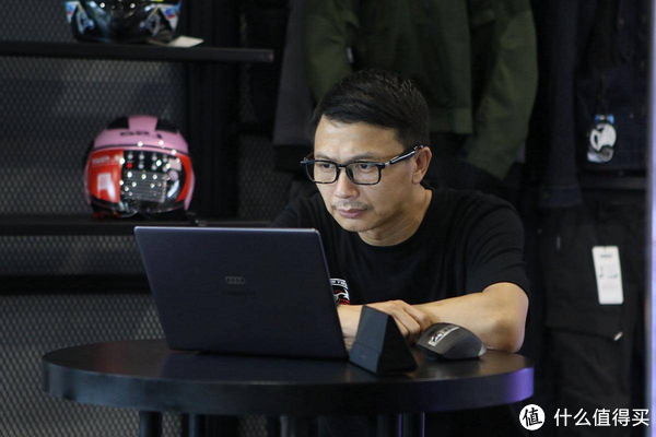 声阔智能眼镜 合二为一带来双倍快乐休闲区蓝鸢梦想 - Www.slyday.coM 声阔智能眼镜 合二为一带来双倍快乐休闲区蓝鸢梦想 - Www.slyday.coM