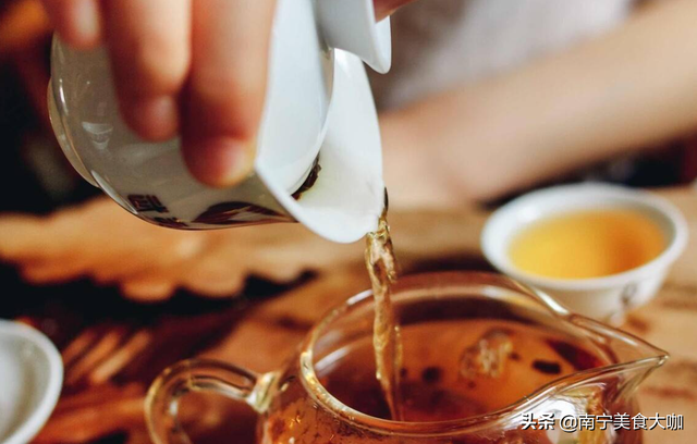 湖北50岁大哥喝茶20年,从经历中总结了2个教训!值得了解休闲区蓝鸢梦想 - Www.slyday.coM 湖北50岁大哥喝茶20年,从经历中总结了2个教训!值得了解休闲区蓝鸢梦想 - Www.slyday.coM