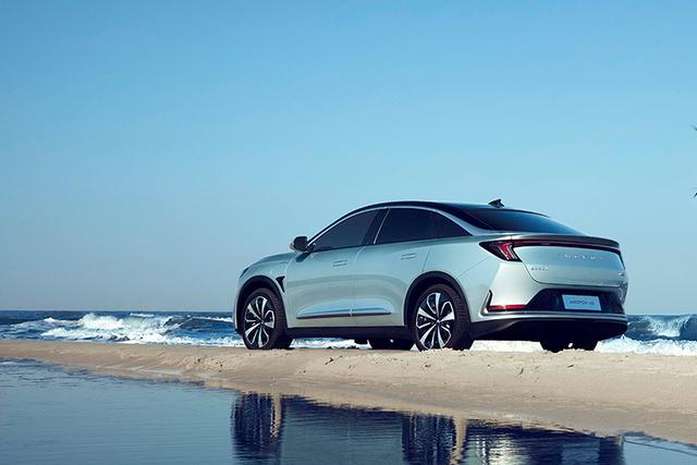 阿尔法S对比汉EV,都是中大型纯电轿车,看完这篇不纠结