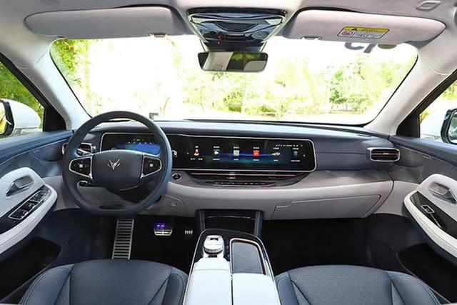 阿尔法S对比汉EV,都是中大型纯电轿车,看完这篇不纠结