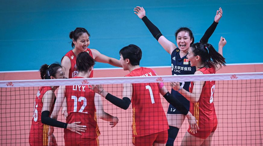 3-1！中国女排拒绝冷门，单局18-25输掉后爆发，反超美国重返第二