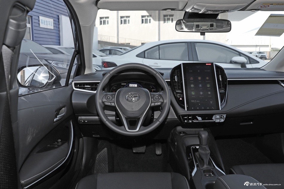 10万预算|年轻人的第一台车怎么选