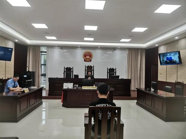 【镜头下的故事】同录工作,法官怎么看?休闲区蓝鸢梦想 - Www.slyday.coM 【镜头下的故事】同录工作,法官怎么看?休闲区蓝鸢梦想 - Www.slyday.coM