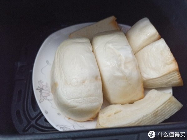 买了空气炸锅就要经常用,周末在家用刚买的空气炸锅烤馒头。休闲区蓝鸢梦想 - Www.slyday.coM 买了空气炸锅就要经常用,周末在家用刚买的空气炸锅烤馒头。休闲区蓝鸢梦想 - Www.slyday.coM