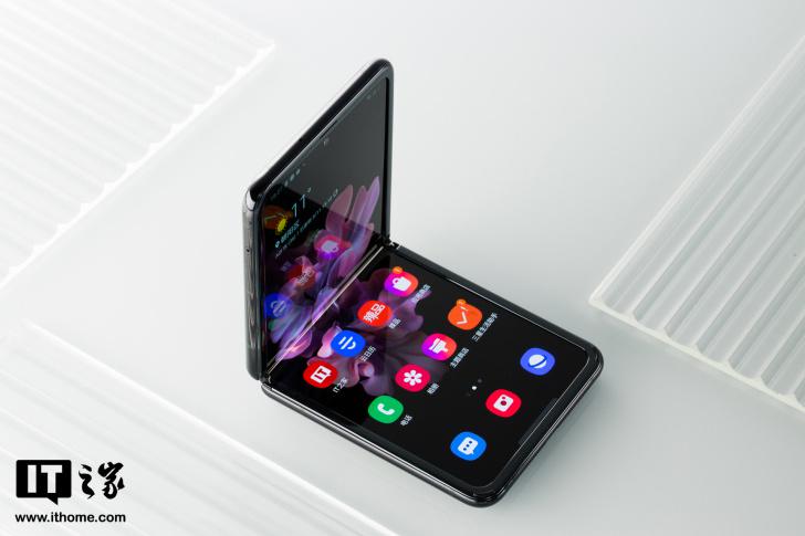 三星zfold4zflip4折叠屏出货量要超1500万台