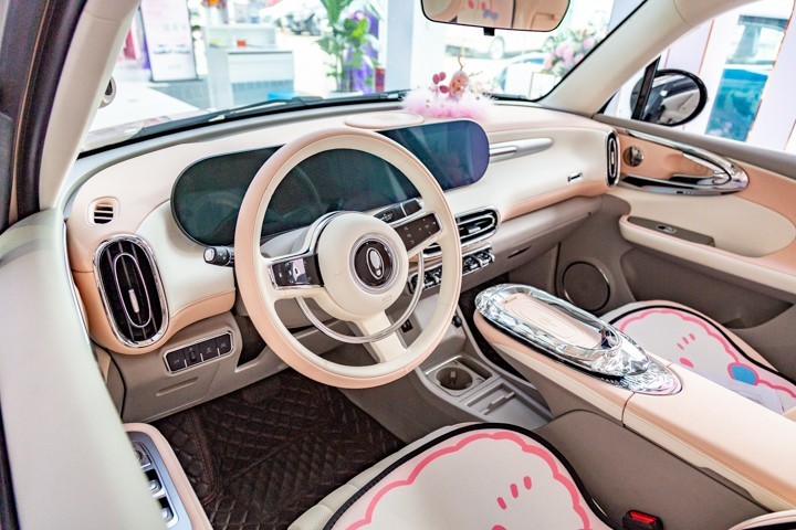 19.3万元,带瘦脸功能的移动化妆间,小姐姐你心动了吗?休闲区蓝鸢梦想 - Www.slyday.coM 19.3万元,带瘦脸功能的移动化妆间,小姐姐你心动了吗?休闲区蓝鸢梦想 - Www.slyday.coM