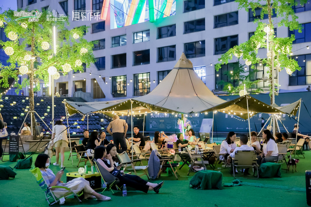 朋友圈都在晒帐篷,成都商场刮起露营风休闲区蓝鸢梦想 - Www.slyday.coM 朋友圈都在晒帐篷,成都商场刮起露营风休闲区蓝鸢梦想 - Www.slyday.coM