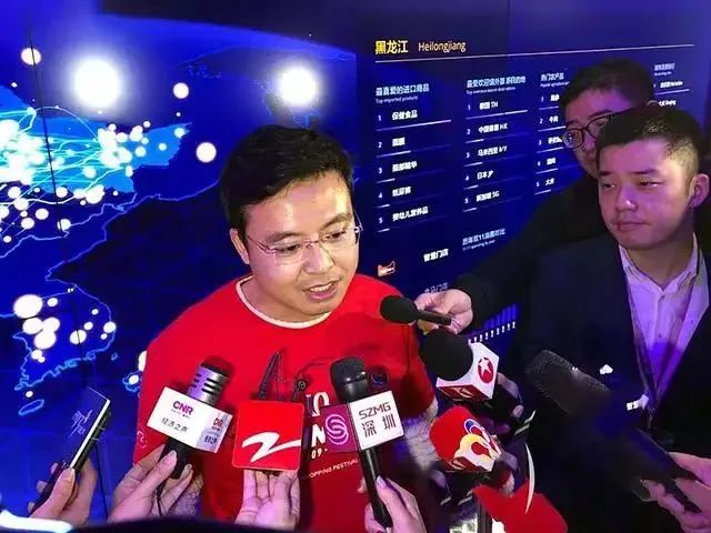 轰动全国的高考作文满分第一人,如今现状曝光:原来我们都被骗了休闲区蓝鸢梦想 - Www.slyday.coM 轰动全国的高考作文满分第一人,如今现状曝光:原来我们都被骗了休闲区蓝鸢梦想 - Www.slyday.coM