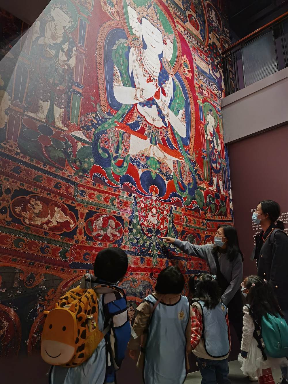 徐汇艺术馆举行的“妙像焕彩 化境入微——西藏日喀则地区13-15世纪壁画专题展”。   徐汇艺术馆  图