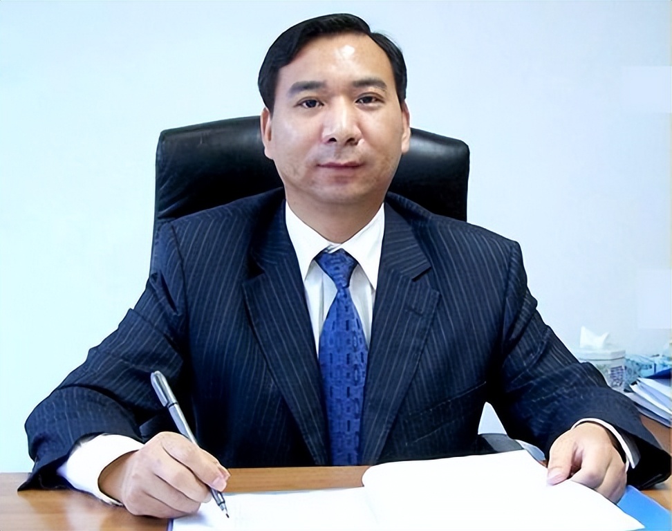 比亚迪市值破1万亿大关,大赢家除了王传福,还有广州的吕向阳休闲区蓝鸢梦想 - Www.slyday.coM 比亚迪市值破1万亿大关,大赢家除了王传福,还有广州的吕向阳休闲区蓝鸢梦想 - Www.slyday.coM