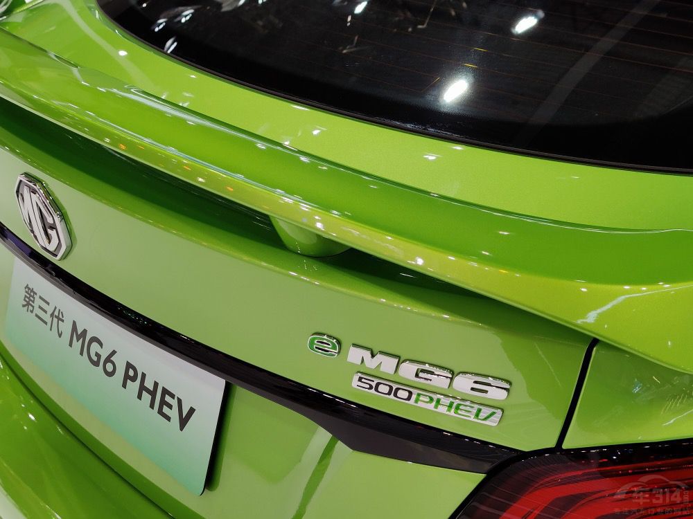 比亚迪秦PLUS DM-i对比名爵6 插电混动谁才是真正的王者