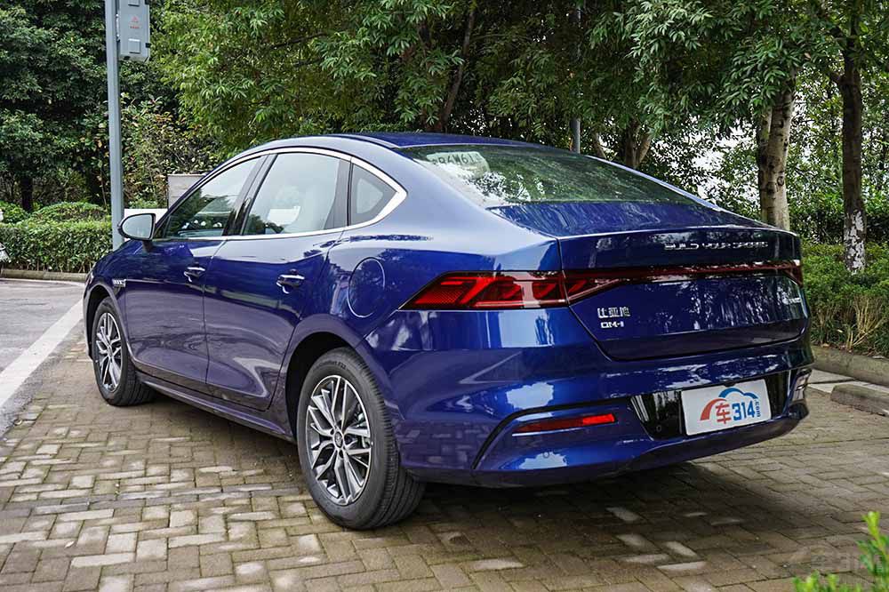 比亚迪秦PLUS DM-i对比名爵6 插电混动谁才是真正的王者