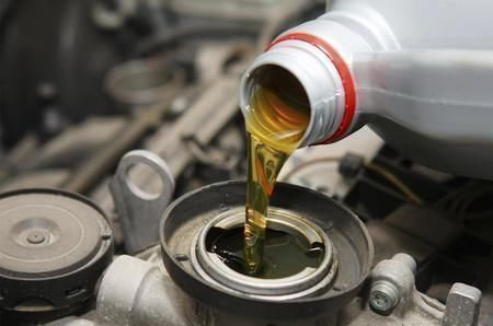 五千公里换一次机油是真的吗？