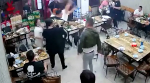 唐山被打女孩伤情公布,“轻伤二级”有多重?路北分局局长等多人被查休闲区蓝鸢梦想 - Www.slyday.coM 唐山被打女孩伤情公布,“轻伤二级”有多重?路北分局局长等多人被查休闲区蓝鸢梦想 - Www.slyday.coM