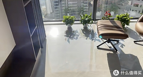 为什么装过“亮光砖”的都不建议别人装?原因很简单!休闲区蓝鸢梦想 - Www.slyday.coM 为什么装过“亮光砖”的都不建议别人装?原因很简单!休闲区蓝鸢梦想 - Www.slyday.coM