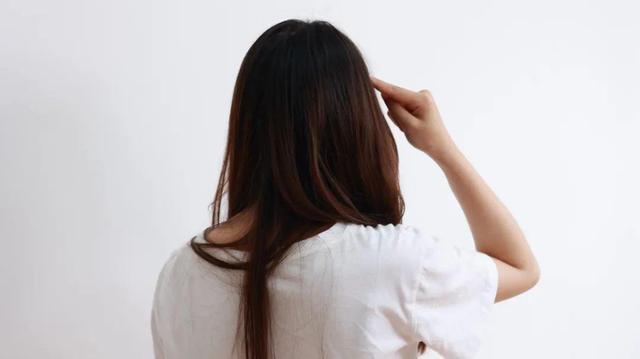 这些因素,或是导致年轻人越来越容易长白头发的主要原因,需警惕休闲区蓝鸢梦想 - Www.slyday.coM 这些因素,或是导致年轻人越来越容易长白头发的主要原因,需警惕休闲区蓝鸢梦想 - Www.slyday.coM