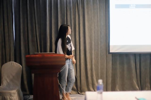 曾经登上春晚舞台的花式蹦床扣篮队要从北京走向全国休闲区蓝鸢梦想 - Www.slyday.coM 曾经登上春晚舞台的花式蹦床扣篮队要从北京走向全国休闲区蓝鸢梦想 - Www.slyday.coM