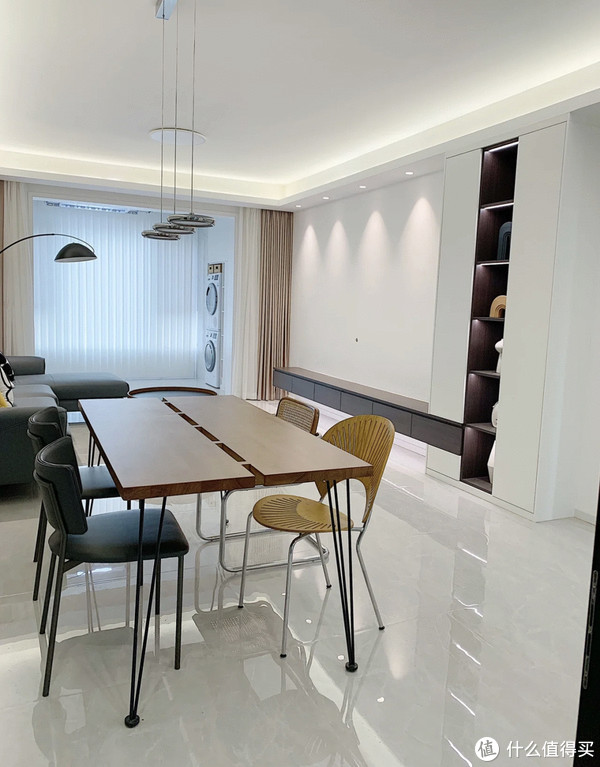 为什么装过“亮光砖”的都不建议别人装?原因很简单!休闲区蓝鸢梦想 - Www.slyday.coM 为什么装过“亮光砖”的都不建议别人装?原因很简单!休闲区蓝鸢梦想 - Www.slyday.coM