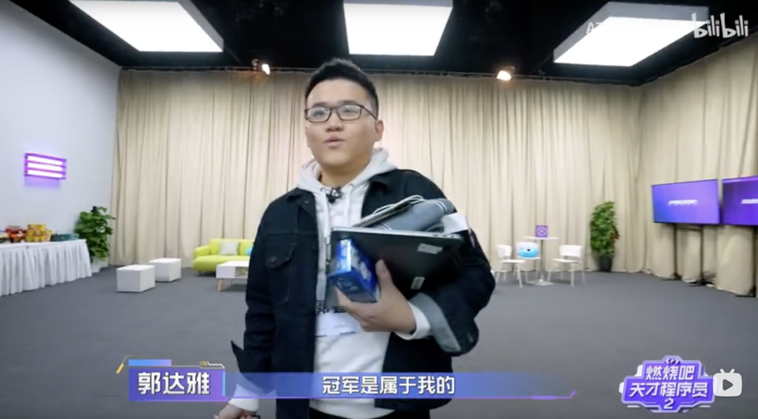 程序员的真人秀又来了!小哥哥们没有秃头,没有穿格子衫,节目没有剧本休闲区蓝鸢梦想 - Www.slyday.coM 程序员的真人秀又来了!小哥哥们没有秃头,没有穿格子衫,节目没有剧本休闲区蓝鸢梦想 - Www.slyday.coM