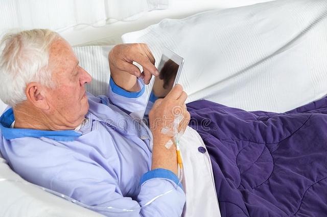 高温天心血管病高发，老年人需要输液通血管吗？不如做好这4件事