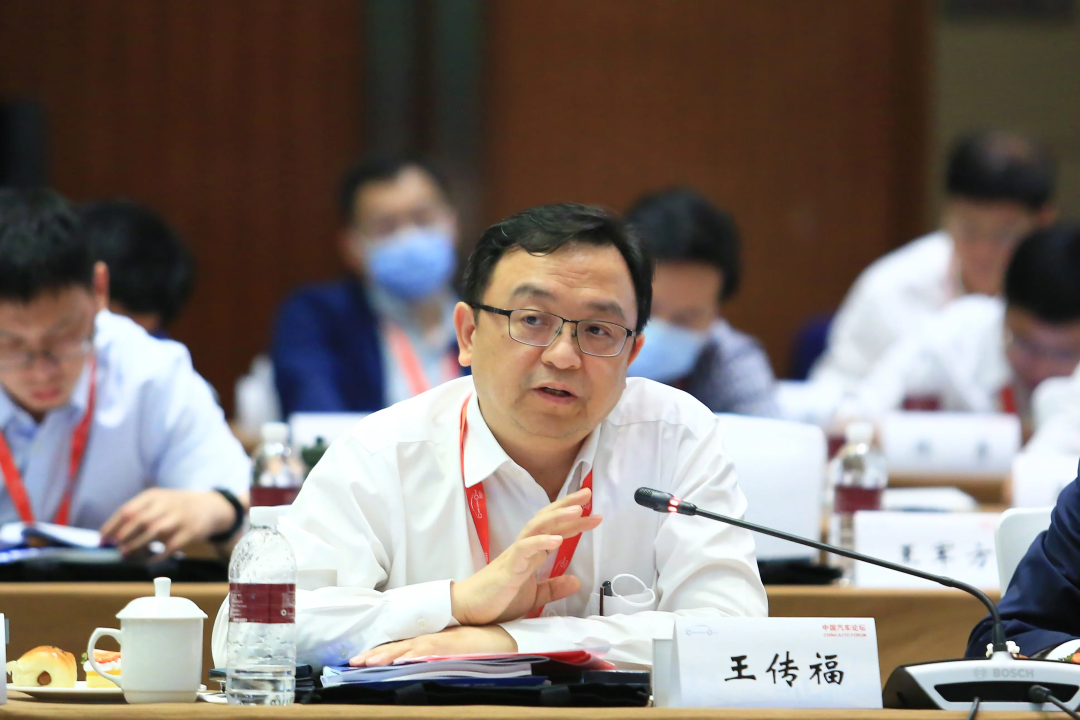 又一家企业市值突破万亿!休闲区蓝鸢梦想 - Www.slyday.coM 又一家企业市值突破万亿!休闲区蓝鸢梦想 - Www.slyday.coM