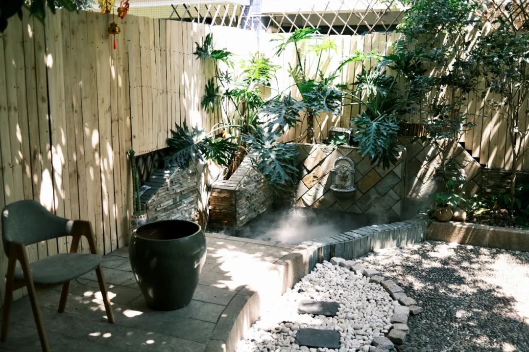 她卖掉市中心大平层,花2万租下梦中情房,太让人羡慕了!休闲区蓝鸢梦想 - Www.slyday.coM 她卖掉市中心大平层,花2万租下梦中情房,太让人羡慕了!休闲区蓝鸢梦想 - Www.slyday.coM