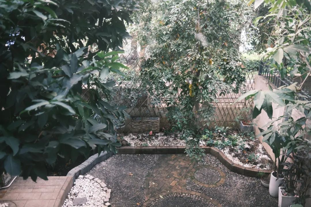 她卖掉市中心大平层,花2万租下梦中情房,太让人羡慕了!休闲区蓝鸢梦想 - Www.slyday.coM 她卖掉市中心大平层,花2万租下梦中情房,太让人羡慕了!休闲区蓝鸢梦想 - Www.slyday.coM