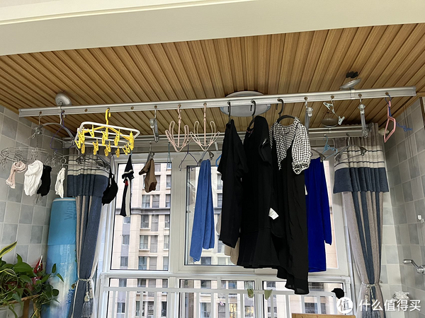 烘干机是否真能解放阳台,使用一年多,谈谈真实体验!休闲区蓝鸢梦想 - Www.slyday.coM 烘干机是否真能解放阳台,使用一年多,谈谈真实体验!休闲区蓝鸢梦想 - Www.slyday.coM