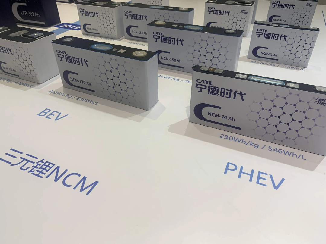 又一家企业市值突破万亿!休闲区蓝鸢梦想 - Www.slyday.coM 又一家企业市值突破万亿!休闲区蓝鸢梦想 - Www.slyday.coM