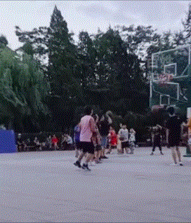 扰民且蛮不讲理的广场舞大妈,到底有多离谱?休闲区蓝鸢梦想 - Www.slyday.coM 扰民且蛮不讲理的广场舞大妈,到底有多离谱?休闲区蓝鸢梦想 - Www.slyday.coM