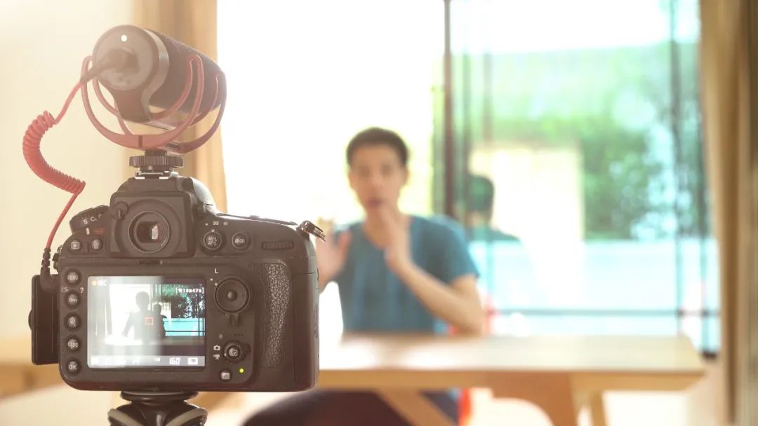 郑州通报,多名“赋红码”官员被查处!920人死亡610人受伤,阿富汗突发强震!A股港股为何跳水?下半年A股最大活水是→休闲区蓝鸢梦想 - Www.slyday.coM 郑州通报,多名“赋红码”官员被查处!920人死亡610人受伤,阿富汗突发强震!A股港股为何跳水?下半年A股最大活水是→休闲区蓝鸢梦想 - Www.slyday.coM