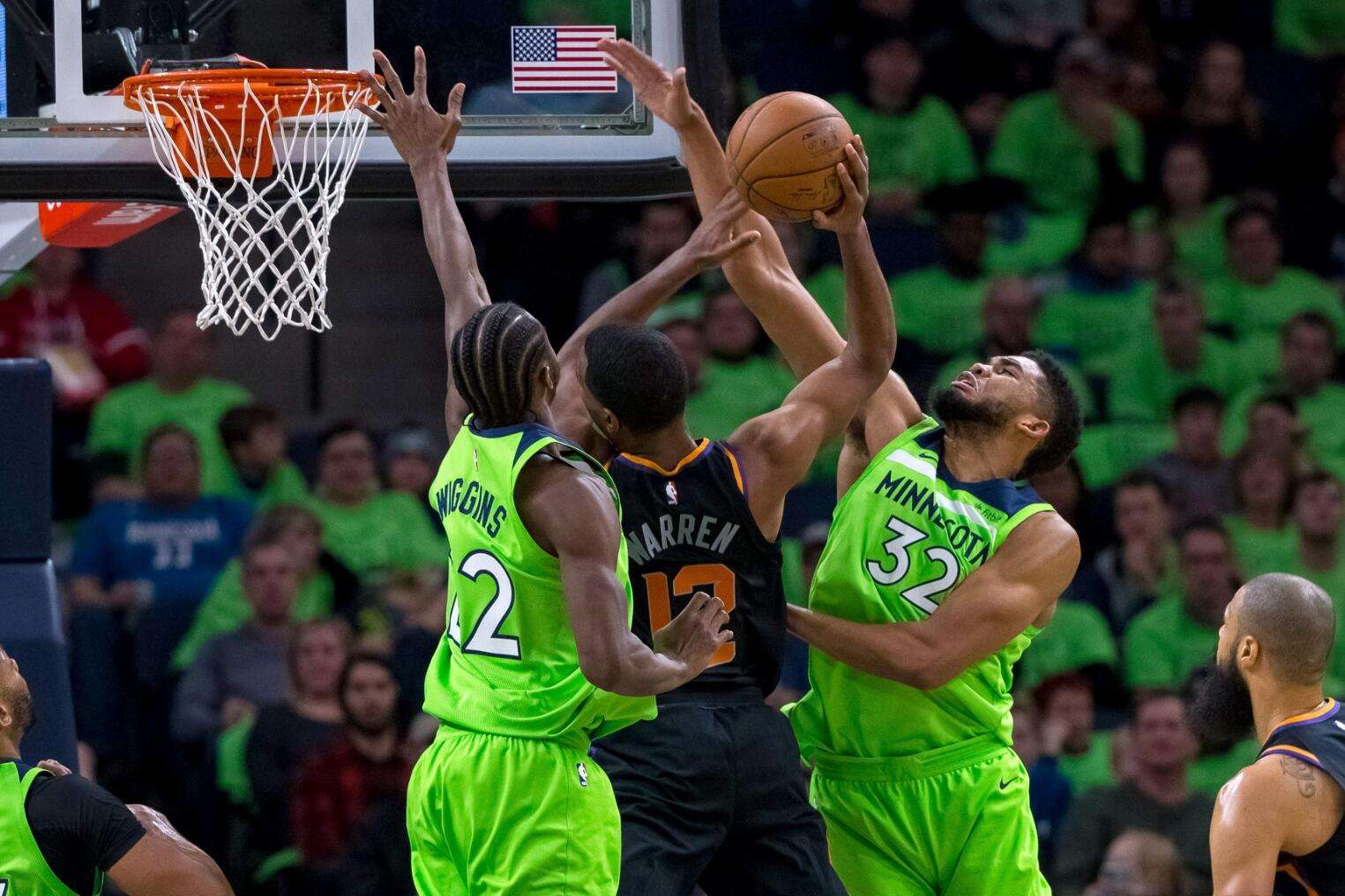 NBA战报浓眉与詹姆斯双星闪耀合砍68分联手带队终结三连败