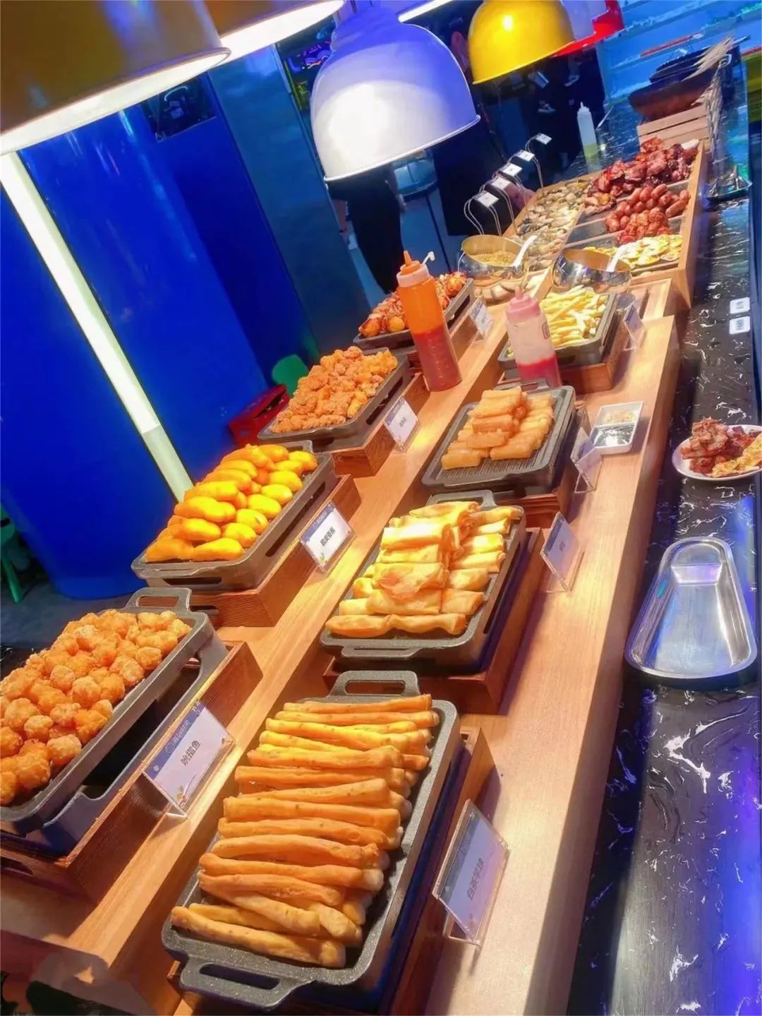 金枪鱼、活蟹各类海鲜不限量!烤肉+火锅双倍快乐!许昌这家海鲜自助让你分分钟吃回票价!休闲区蓝鸢梦想 - Www.slyday.coM 金枪鱼、活蟹各类海鲜不限量!烤肉+火锅双倍快乐!许昌这家海鲜自助让你分分钟吃回票价!休闲区蓝鸢梦想 - Www.slyday.coM