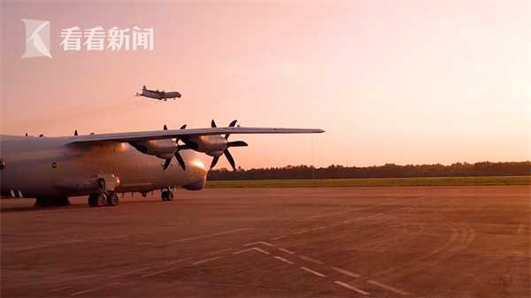 视频|直击南部战区海军航空兵某部高强度搜攻潜训练休闲区蓝鸢梦想 - Www.slyday.coM 视频|直击南部战区海军航空兵某部高强度搜攻潜训练休闲区蓝鸢梦想 - Www.slyday.coM