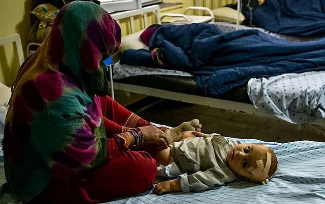 阿富汗祸不单行!这边20年来最致命地震1100多人遇难,那边洪涝灾害400多人死亡休闲区蓝鸢梦想 - Www.slyday.coM 阿富汗祸不单行!这边20年来最致命地震1100多人遇难,那边洪涝灾害400多人死亡休闲区蓝鸢梦想 - Www.slyday.coM