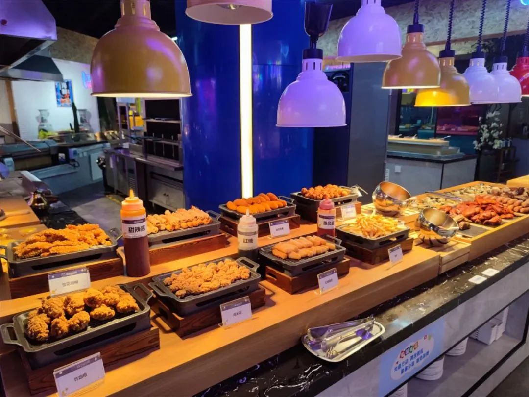 金枪鱼、活蟹各类海鲜不限量!烤肉+火锅双倍快乐!许昌这家海鲜自助让你分分钟吃回票价!休闲区蓝鸢梦想 - Www.slyday.coM 金枪鱼、活蟹各类海鲜不限量!烤肉+火锅双倍快乐!许昌这家海鲜自助让你分分钟吃回票价!休闲区蓝鸢梦想 - Www.slyday.coM