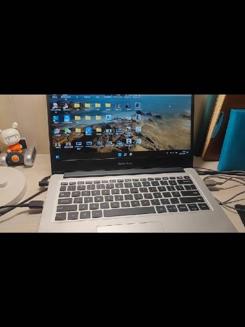 RedmiBook14锐龙版：买来2年半，键盘坏掉了！