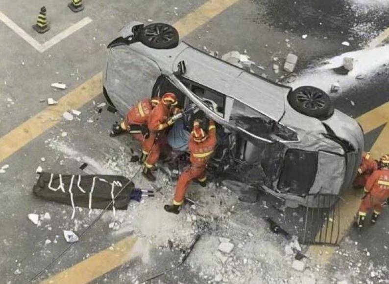 蔚来ET7坠楼后,从蔚来汽车删除的声明,看其丑恶的嘴脸休闲区蓝鸢梦想 - Www.slyday.coM 蔚来ET7坠楼后,从蔚来汽车删除的声明,看其丑恶的嘴脸休闲区蓝鸢梦想 - Www.slyday.coM