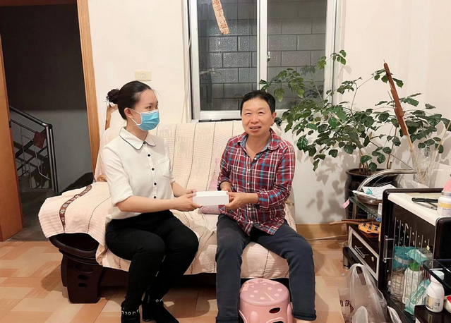创心服务联通你我云南联通5月服务之星vip服务经理徐晓娟
