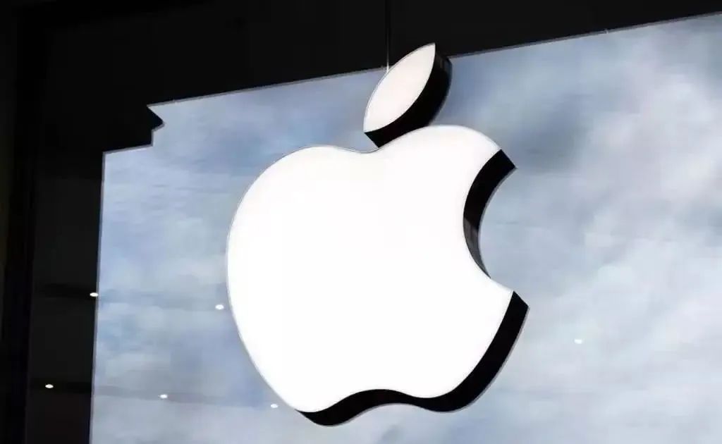 2022年一季度苹果占据62%高端手机市场份额休闲区蓝鸢梦想 - Www.slyday.coM 2022年一季度苹果占据62%高端手机市场份额休闲区蓝鸢梦想 - Www.slyday.coM