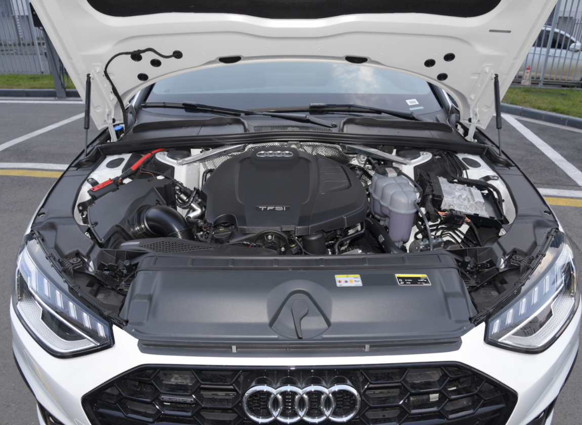 谁才是入门豪车的标杆?A4L、3系和C级横向对比,差距真的太大了休闲区蓝鸢梦想 - Www.slyday.coM 谁才是入门豪车的标杆?A4L、3系和C级横向对比,差距真的太大了休闲区蓝鸢梦想 - Www.slyday.coM