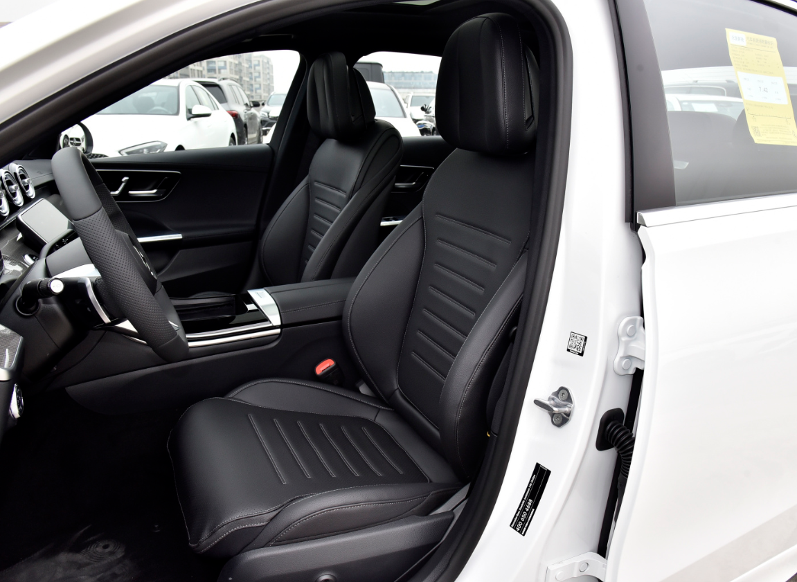 谁才是入门豪车的标杆?A4L、3系和C级横向对比,差距真的太大了休闲区蓝鸢梦想 - Www.slyday.coM 谁才是入门豪车的标杆?A4L、3系和C级横向对比,差距真的太大了休闲区蓝鸢梦想 - Www.slyday.coM