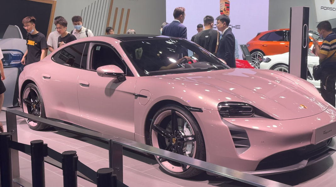 探馆Vlog| 沉浸式体验重庆车展 看百余款全国首发新车